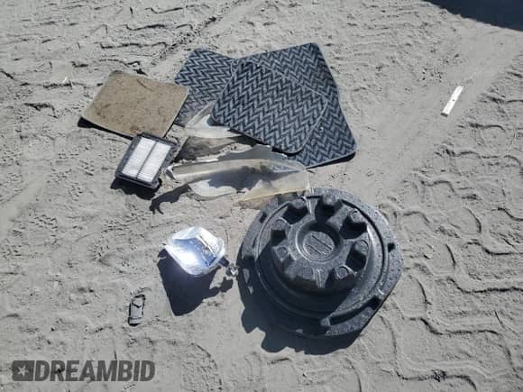 2009 Chevrolet Aveo 1LT с VIN KL1TD66E99B681209, выставлен на аукционе Copart как лот 76799204 с пробегом 221 324 миль миль и Списание • Salvage title. История ставок и продаж доступна на DreamBid. Изображение 14.