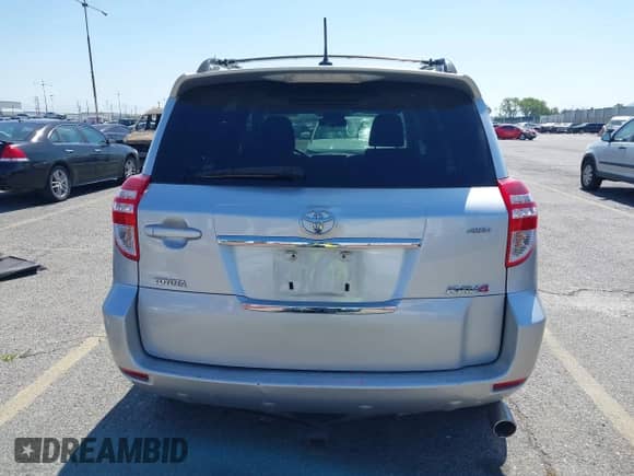 2010 Toyota RAV4 Sport with VIN JTMRK4DV4A5086920, listed as a IAAI auction lot 42249410 with 126,762 mi miles and . Bid and sale history available at DreamBid. Image 17.