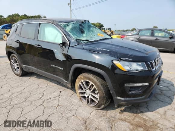 2019 Jeep Compass Latitude z VIN 3C4NJCBB5KT832717, wystawiony jako Copart lot #71620115 z przebiegiem 83 479 mil mil oraz Szkoda całkowita • Salvage title. Historia ofert i sprzedaży dostępna na DreamBid. Obrazek 4.