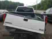 2000 GMC Sierra 1500 SLE с VIN 2GTEK19T2Y1126461, выставлен на аукционе Copart как лот 58947385 с пробегом 125 875 миль миль и Списание • Salvage title. История ставок и продаж доступна на DreamBid. Изображение 6.