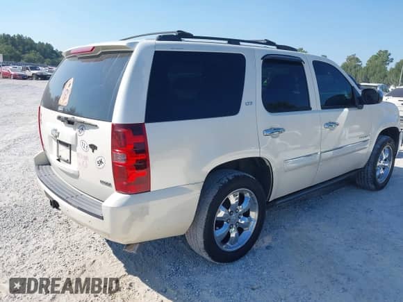 2008 Chevrolet Tahoe 1LT z VIN 1GNFC13038R211436, wystawiony jako IAAI lot #43239679 z przebiegiem 218 677 mil mil oraz . Historia ofert i sprzedaży dostępna na DreamBid. Obrazek 4.