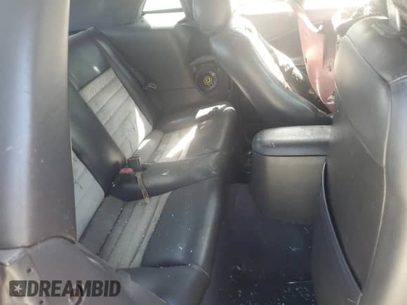 2001 Ford Mustang SVT Cobra z VIN 1FAFP46V61F219579, wystawiony jako Copart lot #61029845 z przebiegiem Nie podano mil oraz Szkoda całkowita • Salvage title. Historia ofert i sprzedaży dostępna na DreamBid. Obrazek 10.