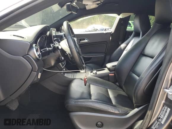 2014 Mercedes-Benz CLA 250 с VIN WDDSJ4EBXEN126440, выставлен на аукционе Copart как лот 68430525 с пробегом 108 355 миль миль и На запчасти • Non repairable. История ставок и продаж доступна на DreamBid. Изображение 7.