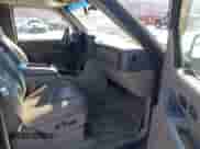 2005 Chevrolet Suburban LT с VIN 3GNFK16Z35G218833, выставлен на аукционе IAAI как лот 41551034 с пробегом 187 355 миль миль и . История ставок и продаж доступна на DreamBid. Изображение 5.