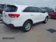 2018 Kia Sorento L with VIN 5XYPG4A37JG338436, listed as a IAAI auction lot 42684379 with Not provided miles and . Bid and sale history available at DreamBid. Image 4.