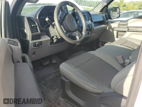 2020 Ford F-150 XL z VIN 1FTMF1E56LKE01782, wystawiony jako Copart lot #71422575 z przebiegiem 65 207 mil mil oraz Szkoda całkowita • Salvage title. Historia ofert i sprzedaży dostępna na DreamBid. Obrazek 8.