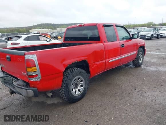 2005 GMC Sierra 1500 SLE с VIN 2GTEC19T251313708, выставлен на аукционе IAAI как лот 41949348 с пробегом 161 920 миль миль и . История ставок и продаж доступна на DreamBid. Изображение 4.