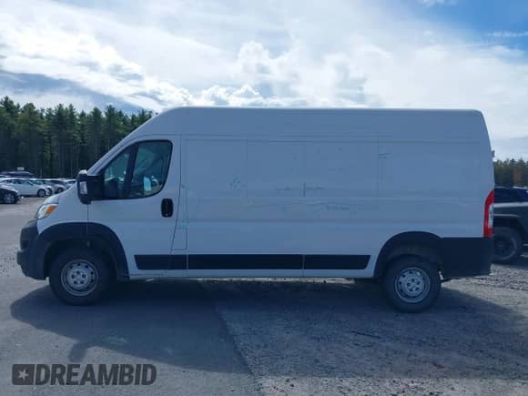2023 Ram ProMaster Cargo z VIN 3C6LRVDG1PE563915, wystawiony jako IAAI lot #43157899 z przebiegiem 60 680 mil mil oraz . Historia ofert i sprzedaży dostępna na DreamBid. Obrazek 14.