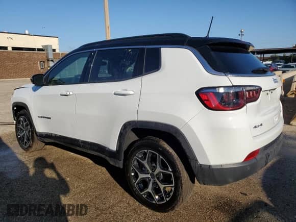 2025 Jeep Compass Limited with VIN 3C4NJDCN9ST621518, listed as a Copart auction lot 84233955 with 412 mi miles and Salvage title. Bid and sale history available at DreamBid. Image 2.