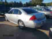 2011 Chevrolet Impala LS Retail z VIN 2G1WA5EK6B1136003, wystawiony jako IAAI lot #43414172 z przebiegiem 104 467 mil mil oraz . Historia ofert i sprzedaży dostępna na DreamBid. Obrazek 3.