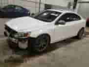 2015 Volvo S60 T6 R-Design Platinum с VIN YV1902TS3F1335329, выставлен на аукционе Copart как лот 81512184 с пробегом 103 129 миль миль и Списание • Salvage title. История ставок и продаж доступна на DreamBid. Изображение 1.