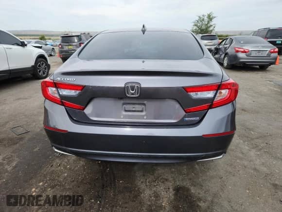 2020 Honda Accord с VIN 1HGCV3F11LA004378, выставлен на аукционе Copart как лот 67984305 с пробегом 92 963 миль миль и Списание • Salvage title. История ставок и продаж доступна на DreamBid. Изображение 6.