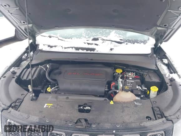 2021 Jeep Compass Trailhawk z VIN 3C4NJDDB7MT598103, wystawiony jako IAAI lot #41478590 z przebiegiem 95 036 mil mil oraz . Historia ofert i sprzedaży dostępna na DreamBid. Obrazek 10.