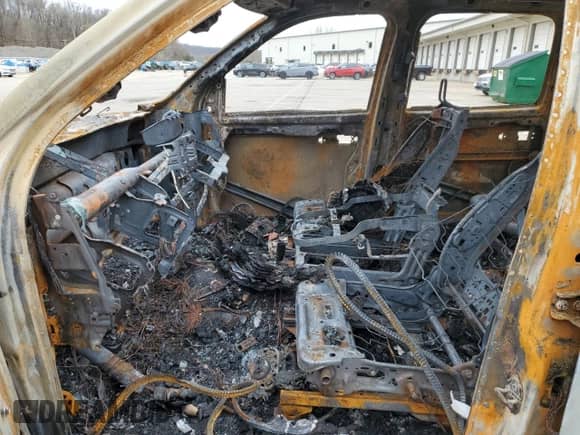 2021 Ram 1500 SLT z VIN 1C6RR7LG6MS542039, wystawiony jako Copart lot #66991095 z przebiegiem Nie podano mil oraz Nie do naprawy • Non repairable. Historia ofert i sprzedaży dostępna na DreamBid. Obrazek 7.