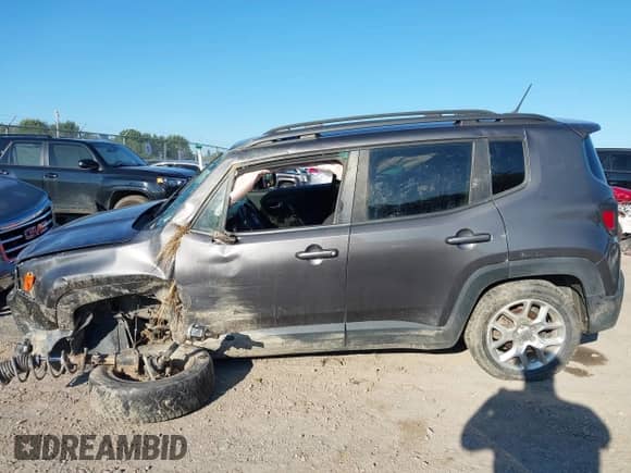 2017 Jeep Renegade Altitude with VIN ZACCJBBB8HPF06024, listed as a IAAI auction lot 43126200 with 72,525 mi miles and . Bid and sale history available at DreamBid. Image 15.