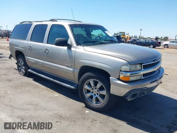 2000 Chevrolet Suburban LS with VIN 3GNEC16T9YG209014, listed as a IAAI auction lot 42687218 with 271,839 mi miles and . Bid and sale history available at DreamBid. Image 1.