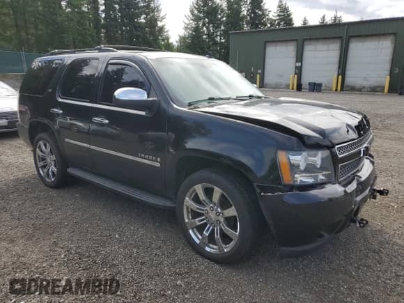 2009 Chevrolet Tahoe LTZ с VIN 1GNFK33079R216428, выставлен на аукционе Copart как лот 69323705 с пробегом 170 098 миль миль и Списание • Salvage title. История ставок и продаж доступна на DreamBid. Изображение 4.