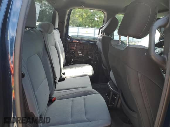 2022 Ram 1500 Lone Star z VIN 1C6RREBT1NN187445, wystawiony jako Copart lot #55620685 z przebiegiem 75 101 mil mil oraz Szkoda całkowita • Salvage title. Historia ofert i sprzedaży dostępna na DreamBid. Obrazek 10.