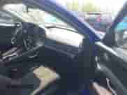 2025 Hyundai Elantra SE z VIN KMHLL4DG5SU992422, wystawiony jako IAAI lot #42858764 z przebiegiem 4 527 mil mil oraz . Historia ofert i sprzedaży dostępna na DreamBid. Obrazek 5.