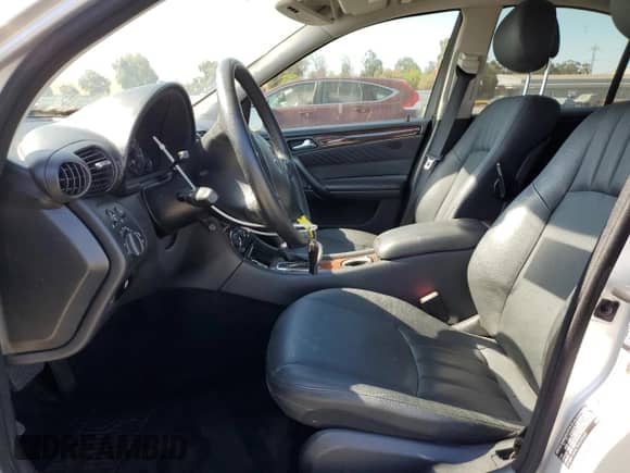 2007 Mercedes-Benz C 280 Luxury с VIN WDBRF54H67A929549, выставлен на аукционе Copart как лот 61799105 с пробегом 86 321 миль миль и Чистый • Clean title. История ставок и продаж доступна на DreamBid. Изображение 7.