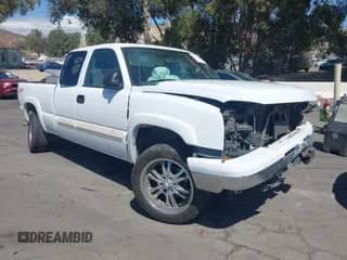 2006 Chevrolet Silverado 1500 LT1 с VIN 1GCEK19Z76Z201535, выставлен на аукционе IAAI как лот 43223502 с пробегом 448 665 миль миль и . История ставок и продаж доступна на DreamBid. Изображение 1.