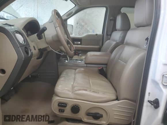 2005 Ford F-150 XLT with VIN 1FTPW14555FA77699, listed as a Copart auction lot 82618235 with 243,338 mi miles and Clean title. Bid and sale history available at DreamBid. Image 7.