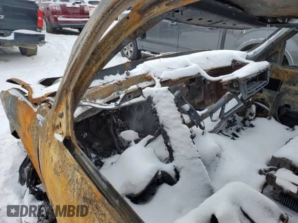 2003 Chevrolet Silverado 2500HD LT с VIN 1GCHK23183F115332, выставлен на аукционе Copart как лот 87862195 с пробегом Не указан миль и Чистый • Clean title. История ставок и продаж доступна на DreamBid. Изображение 9.