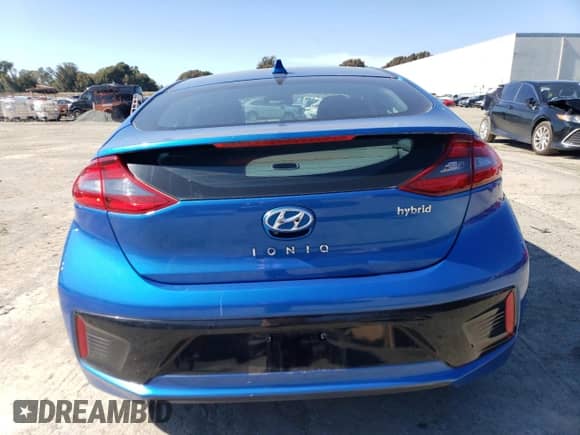 2018 Hyundai Ioniq SEL с VIN KMHC75LC2JU082315, выставлен на аукционе Copart как лот 49278674 с пробегом 32 313 миль миль и . История ставок и продаж доступна на DreamBid. Изображение 6.