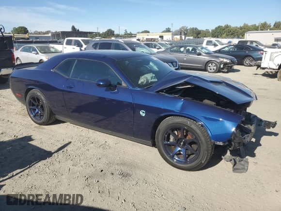 2017 Dodge Challenger 392 Hemi Scat Pack Shaker z VIN 2C3CDZFJ9HH507397, wystawiony jako Copart lot #67666535 z przebiegiem 111 739 mil mil oraz Szkoda całkowita • Salvage title. Historia ofert i sprzedaży dostępna na DreamBid. Obrazek 4.