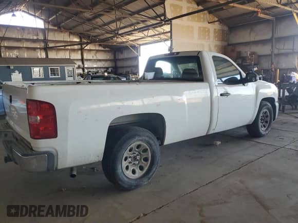 2009 Chevrolet Silverado 1500 Work Truck with VIN 1GCEC14C49Z172662, listed as a Copart auction lot 67120115 with Not provided miles and Salvage title. Bid and sale history available at DreamBid. Image 3.
