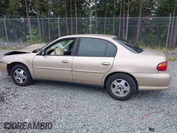 2005 Chevrolet Malibu Classic с VIN 1G1ND52FX5M215869, выставлен на аукционе IAAI как лот 42661096 с пробегом 189 766 миль миль и . История ставок и продаж доступна на DreamBid. Изображение 15.