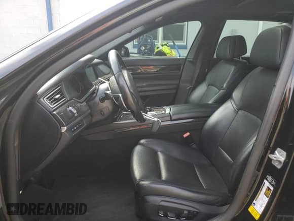 2015 BMW 7 Series 750Li with VIN WBAYE8C5XFD780923, listed as a Copart auction lot 85478625 with 164,240 mi miles and Salvage title. Bid and sale history available at DreamBid. Image 7.