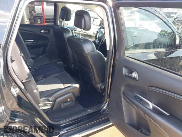 2018 Dodge Journey Crossroad z VIN 3C4PDDGG8JT450206, wystawiony jako IAAI lot #43181726 z przebiegiem 102 171 mil mil oraz . Historia ofert i sprzedaży dostępna na DreamBid. Obrazek 8.