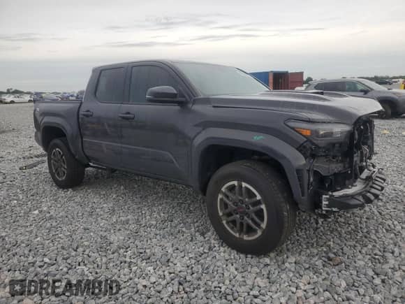 2024 Toyota Tacoma TRD Off Road with VIN 3TMLB5JN7RM019735, listed as a Copart auction lot 81086225 with 13,650 mi miles and Salvage title. Bid and sale history available at DreamBid. Image 4.