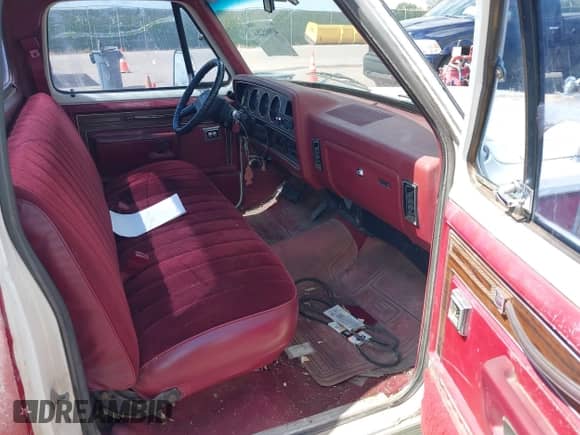 1986 Dodge Trucks with VIN 1B7HD14T2GS100116, listed as a IAAI auction lot 43095284 with 41,945 mi miles and . Bid and sale history available at DreamBid. Image 5.