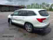 2017 Honda Pilot EX-L with VIN 5FNYF5H57HB043651, listed as a IAAI auction lot 42728498 with 122,316 mi miles and . Bid and sale history available at DreamBid. Image 3.