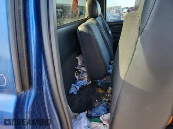 2003 Chevrolet Silverado 1500 с VIN 1GCEK14X23Z115924, выставлен на аукционе Copart как лот 80444375 с пробегом 178 968 миль миль и Списание • Salvage title. История ставок и продаж доступна на DreamBid. Изображение 10.