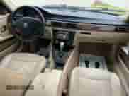 2011 BMW 3 Series 328i with VIN WBAPH7G50BNM55998, listed as a Copart auction lot 85422435 with 174,792 mi miles and Clean title. Bid and sale history available at DreamBid. Image 9.