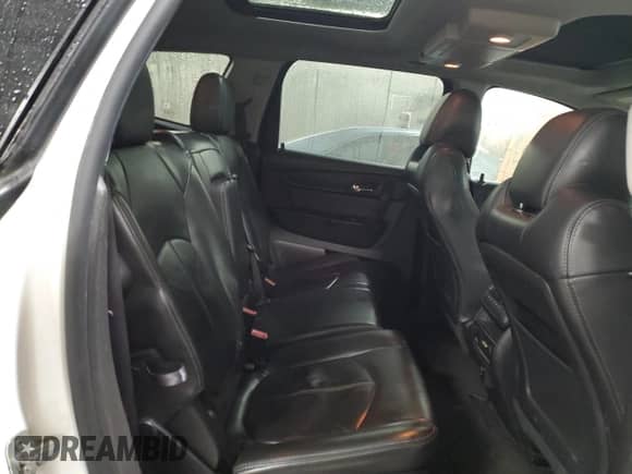 2014 Chevrolet Traverse LT z VIN 1GNKVHKD0EJ251912, wystawiony jako Copart lot #49599365 z przebiegiem 154 711 mil mil oraz Szkoda całkowita • Salvage title. Historia ofert i sprzedaży dostępna na DreamBid. Obrazek 10.