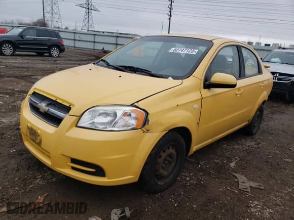 2008 Chevrolet Aveo LS z VIN KL1TD56628B124806, wystawiony jako Copart lot #65715244 z przebiegiem Nie podano mil oraz Szkoda całkowita • Salvage title. Historia ofert i sprzedaży dostępna na DreamBid. Obrazek 1.
