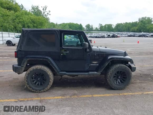 2012 Jeep Wrangler Arctic с VIN 1C4AJWBG0CL111472, выставлен на аукционе IAAI как лот 42414407 с пробегом 129 100 миль миль и . История ставок и продаж доступна на DreamBid. Изображение 13.