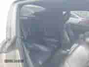 2009 Ford Mustang Shelby GT500 z VIN 1ZVHT88S595137432, wystawiony jako IAAI lot #41941872 z przebiegiem 118 011 mil mil oraz . Historia ofert i sprzedaży dostępna na DreamBid. Obrazek 8.