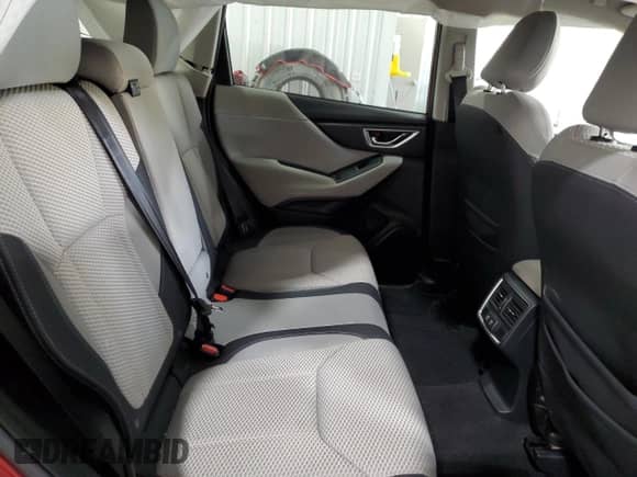 2019 Subaru Forester Premium z VIN JF2SKAGC8KH516041, wystawiony jako Copart lot #89575935 z przebiegiem 82 819 mil mil oraz Szkoda całkowita • Salvage title. Historia ofert i sprzedaży dostępna na DreamBid. Obrazek 11.