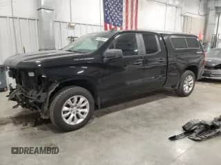 2022 Chevrolet Silverado 1500 Custom with VIN 1GCRYBEK3NZ197187, listed as a Copart auction lot 83994654 with 45,869 mi miles and Salvage title. Bid and sale history available at DreamBid. Image 1.
