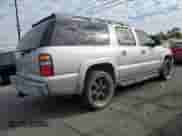2005 Chevrolet Suburban LT z VIN 3GNEC16Z35G189357, wystawiony jako Copart lot #69375814 z przebiegiem Nie podano mil oraz Szkoda całkowita • Salvage title. Historia ofert i sprzedaży dostępna na DreamBid. Obrazek 3.