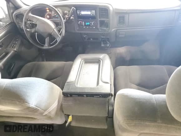 2004 Chevrolet Silverado 2500 LT с VIN 1GCGK23U24F114409, выставлен на аукционе Copart как лот 85416584 с пробегом 134 978 миль миль и Списание • Salvage title. История ставок и продаж доступна на DreamBid. Изображение 8.