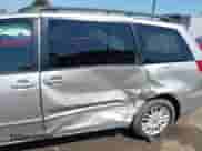 2010 Toyota Sienna XLE с VIN 5TDYK4CC3AS293739, выставлен на аукционе IAAI как лот 43270576 с пробегом 119 458 миль миль и . История ставок и продаж доступна на DreamBid. Изображение 6.