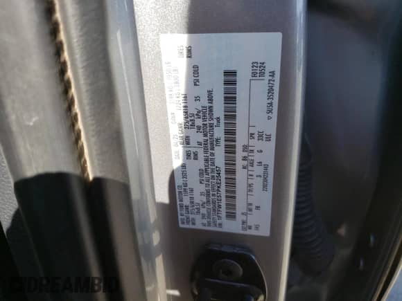 2023 Ford F-150 XL z VIN 1FTFW1E57PKE25457, wystawiony jako Copart lot #85339505 z przebiegiem 31 966 mil mil oraz Szkoda całkowita • Salvage title. Historia ofert i sprzedaży dostępna na DreamBid. Obrazek 12.