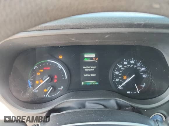 2021 Toyota Sienna LE z VIN 5TDKRKEC7MS004868, wystawiony jako Copart lot #71539325 z przebiegiem 101 434 mil mil oraz Szkoda całkowita • Salvage title. Historia ofert i sprzedaży dostępna na DreamBid. Obrazek 9.