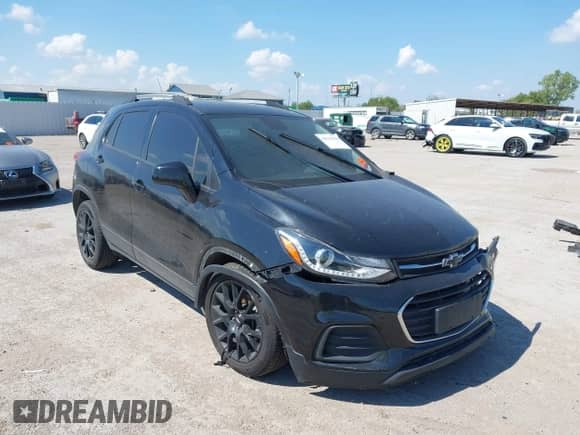 2020 Chevrolet Trax LT with VIN KL7CJLSB8LB352078, listed as a IAAI auction lot 43316530 with 80,925 mi miles and . Bid and sale history available at DreamBid. Image 1.